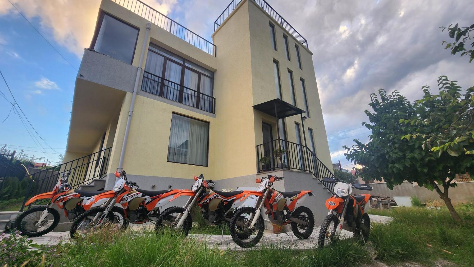 תלאווי Panorama Family Hotel מראה חיצוני תמונה